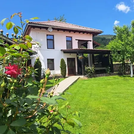 Сasa de vacaciones костови 2 Miykovtsi