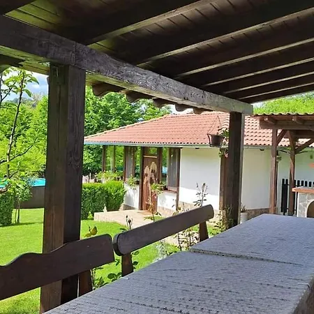 костови 2 Ferienhaus Miykovtsi