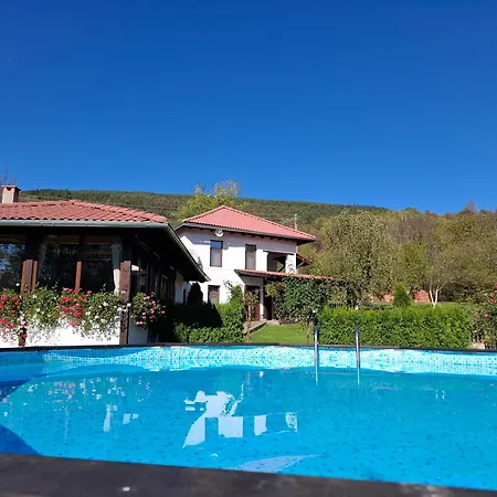 костови 2 Ferienhaus Miykovtsi